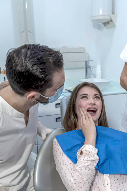 Best Weekend Emergency Dentist in Bryn Mawr Skyy, WA